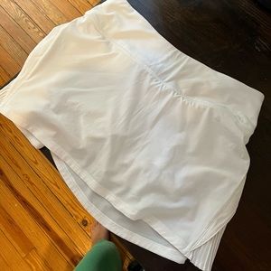 White lululemon skirt size 4